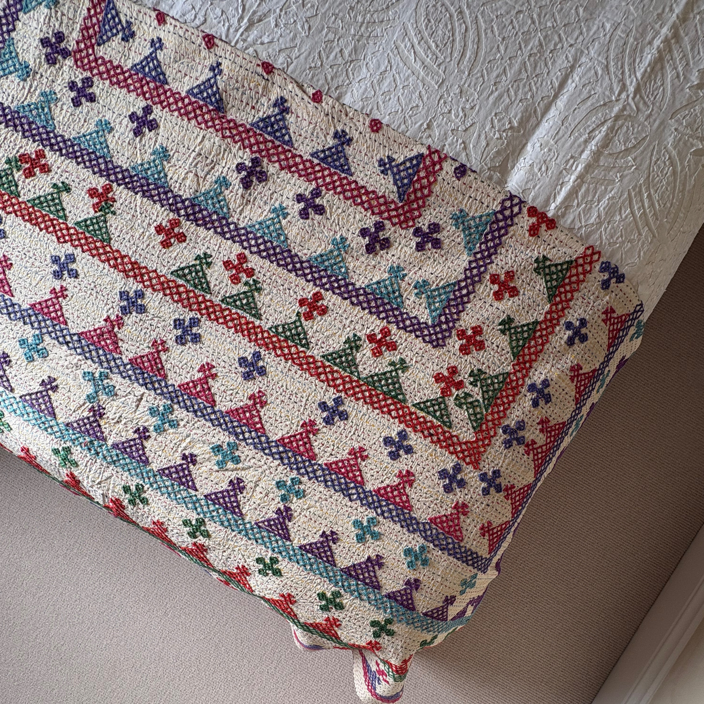 Hand Embroidered Kantha Quilt - Multi Coloured with Deep Pink Border