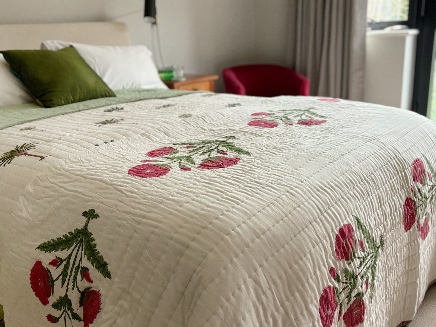 Red Carnation Reversible Cotton Quilts